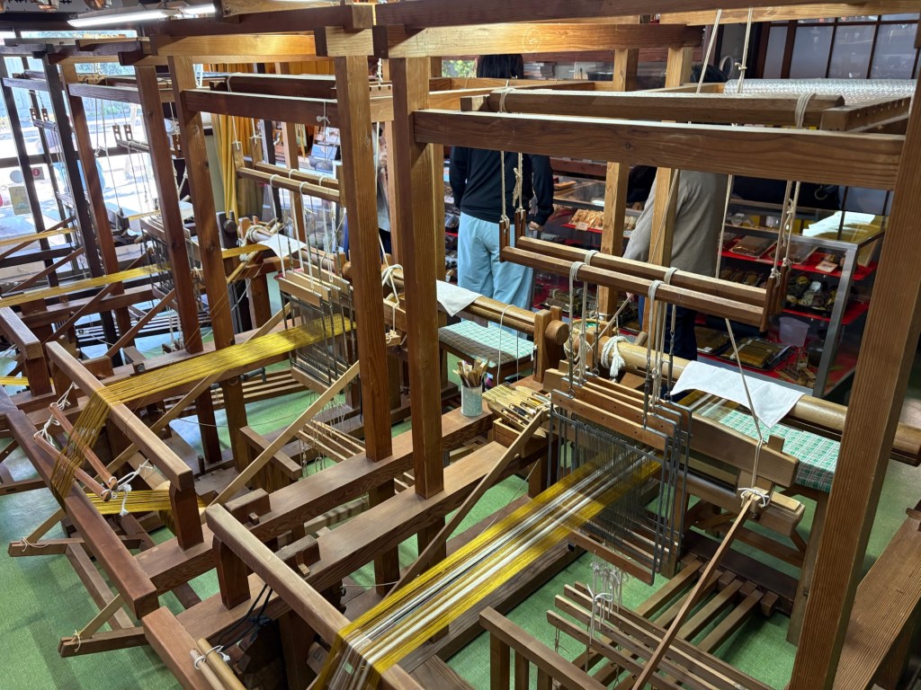 J25 Day 21:&nbsp;Weaving